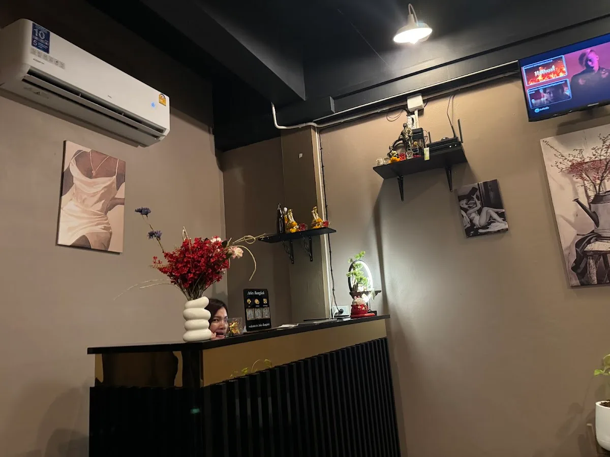 ARIES NURU BANGKOK photo 2