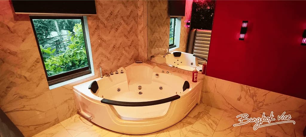 Erotic Soapy Massage & Nuru Massage Parlor in Bangkok