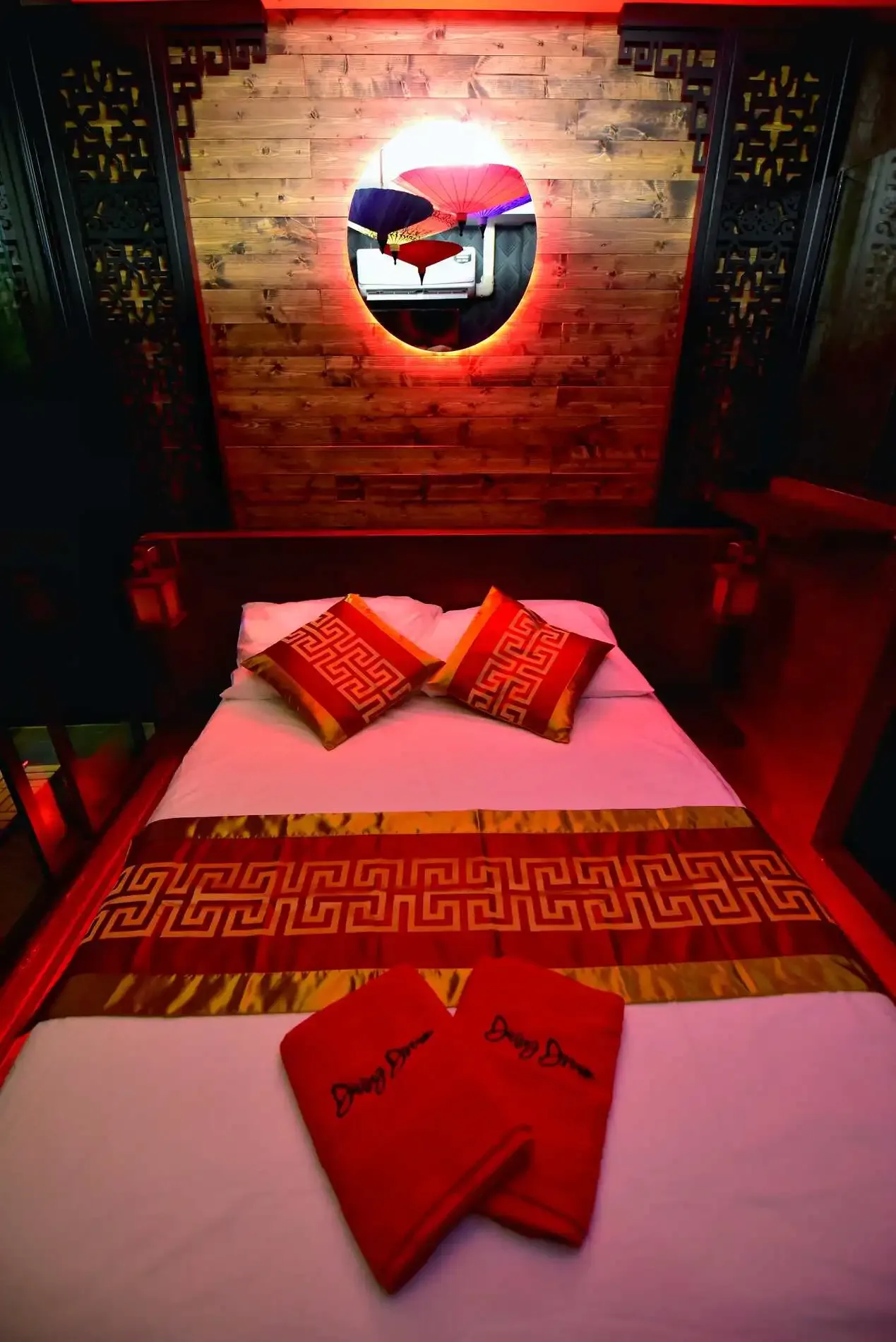 Nuru Massage Bangkok, Premium Soapy Massage, Daisy Dream