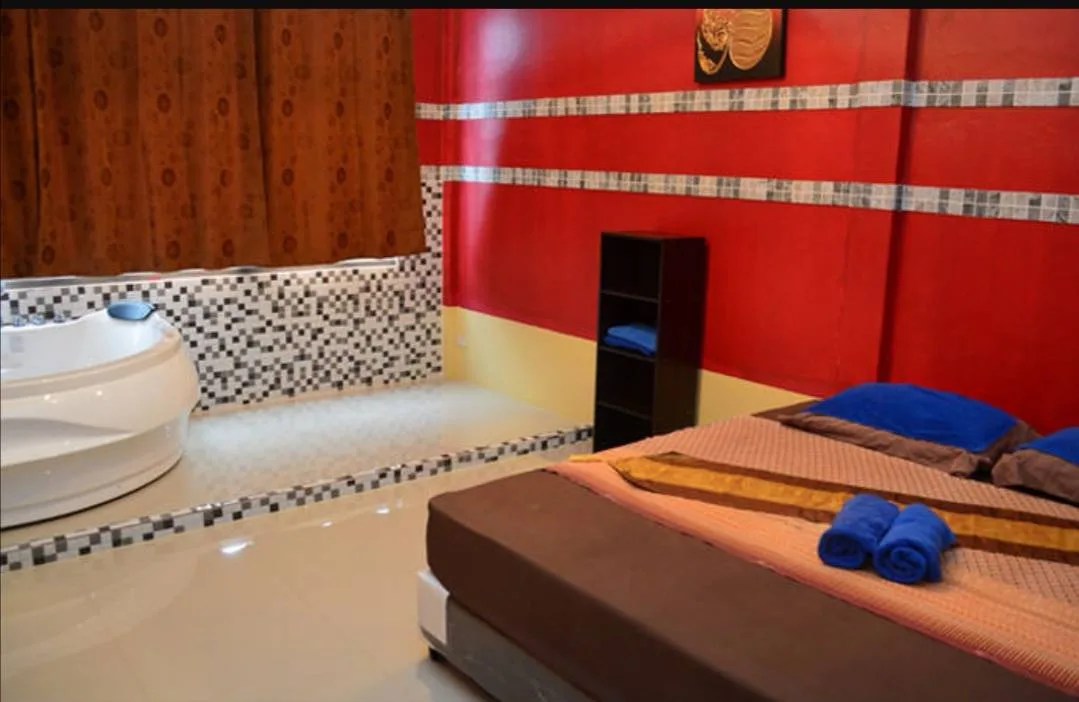 Kiss Bangkok Massage photo 3