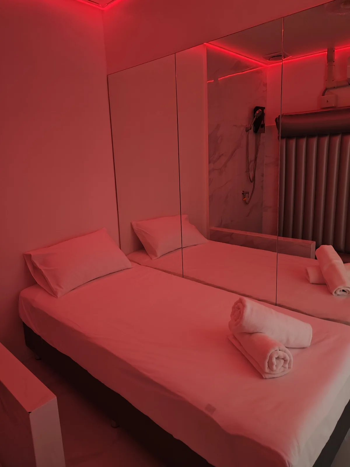 Bangkok Nuru Massage | Erotic Body to Body Spa in Sukhumvit | Lucy Nuru Massage